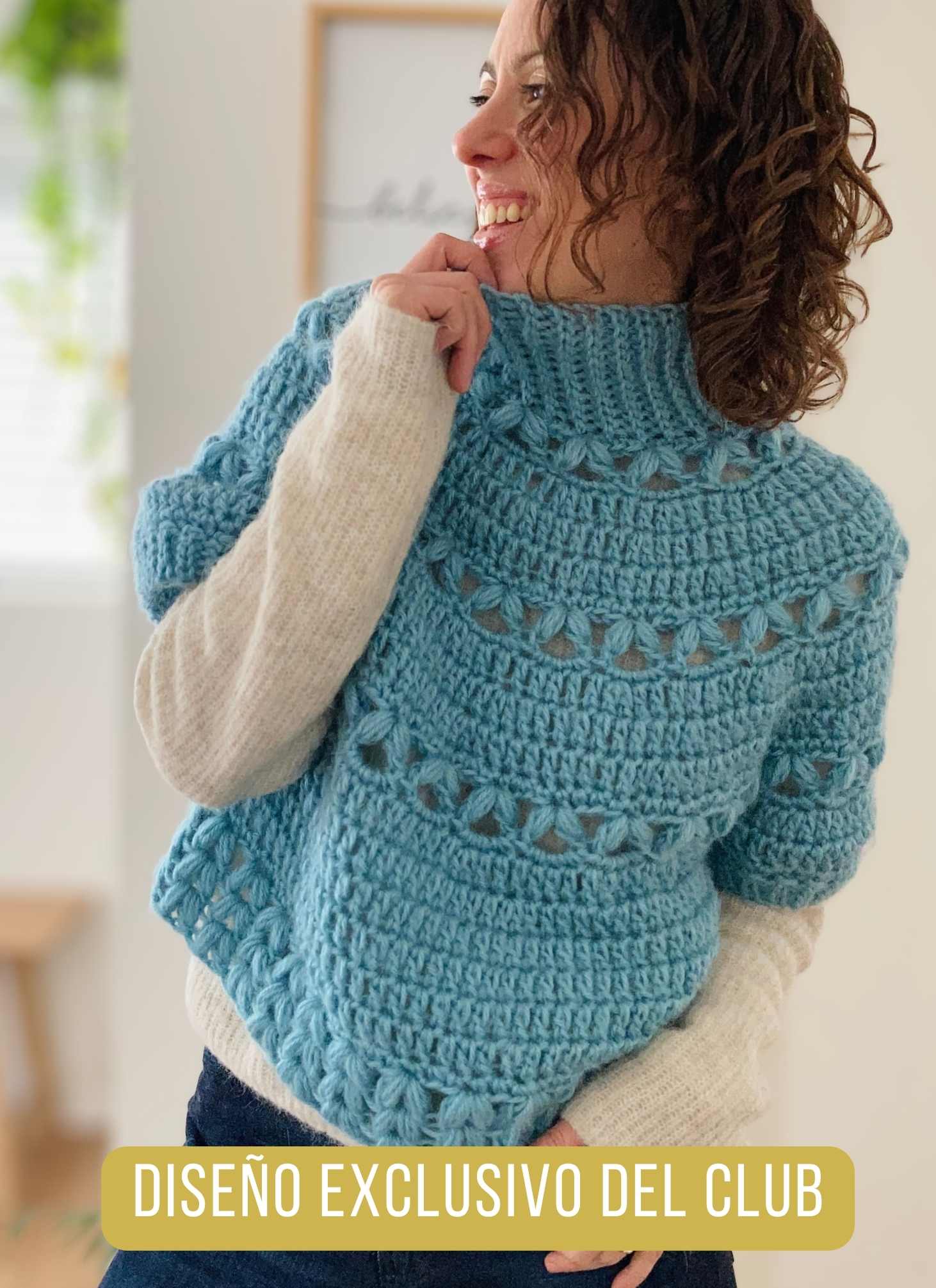 Poncho con Mangas: Técnica Top Down con Canesú Circular